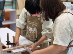 非取利机构培训劏房街坊学木匠家庭从妇变身“